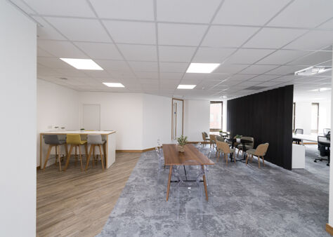 Office Space The Octagon - Image 28