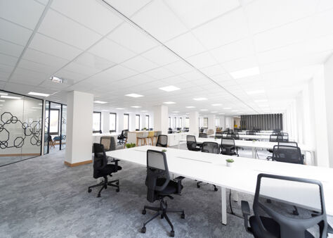 Office Space The Octagon - Image 8