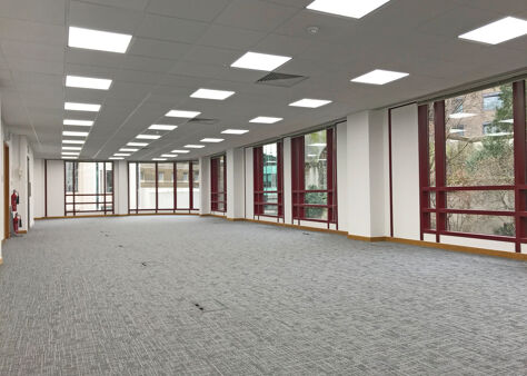 Office Space Pinnacle House - Image 3