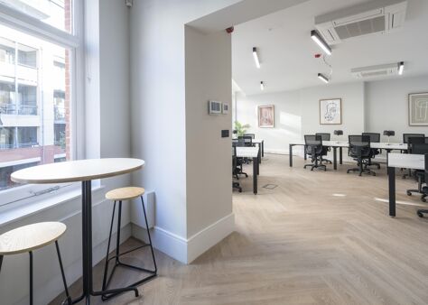 Office Space 50 Gresham Street - Image 7