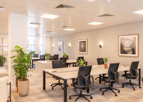 Office Space 166 Piccadilly  - Image 4