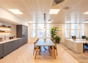 Office Space 166 Piccadilly  - Image 5