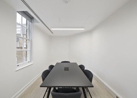 Office Space 35 Albemarle Street  - Image 6
