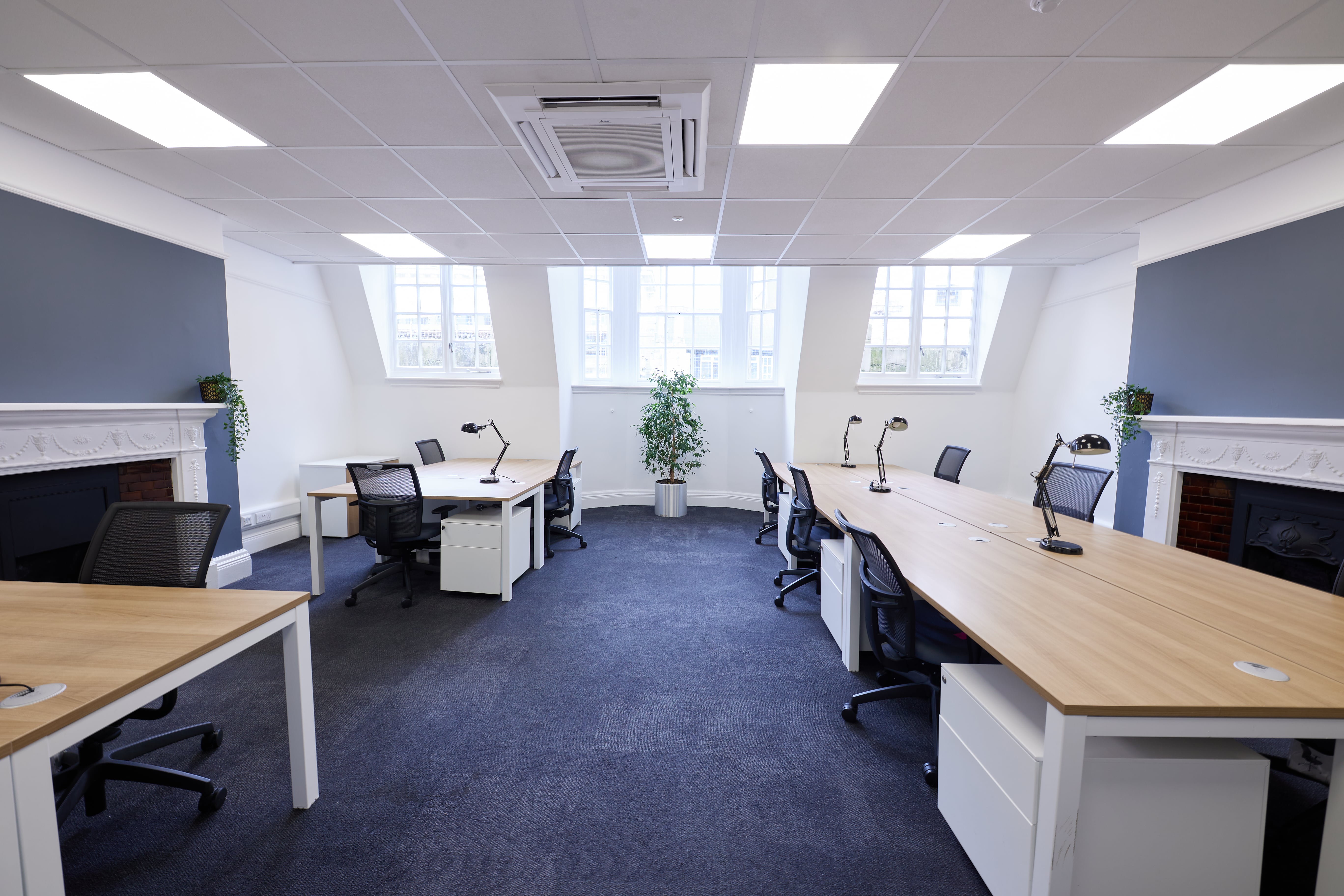 Office Space 18 Bennetts Hill - Image 9