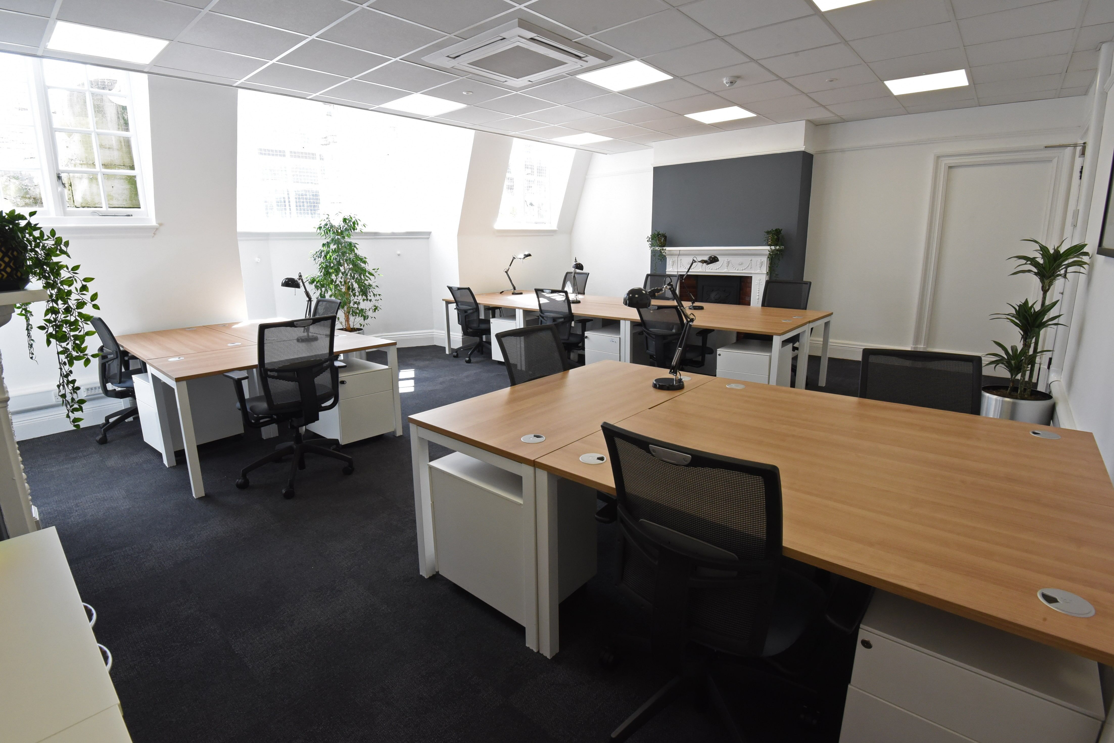 Office Space 18 Bennetts Hill - Image 6