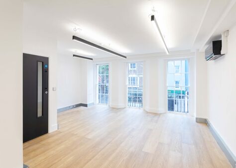 Office Space 11-13 Charlotte Street - Image 4