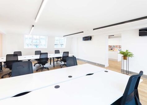 Office Space 11-13 Charlotte Street - Image 2