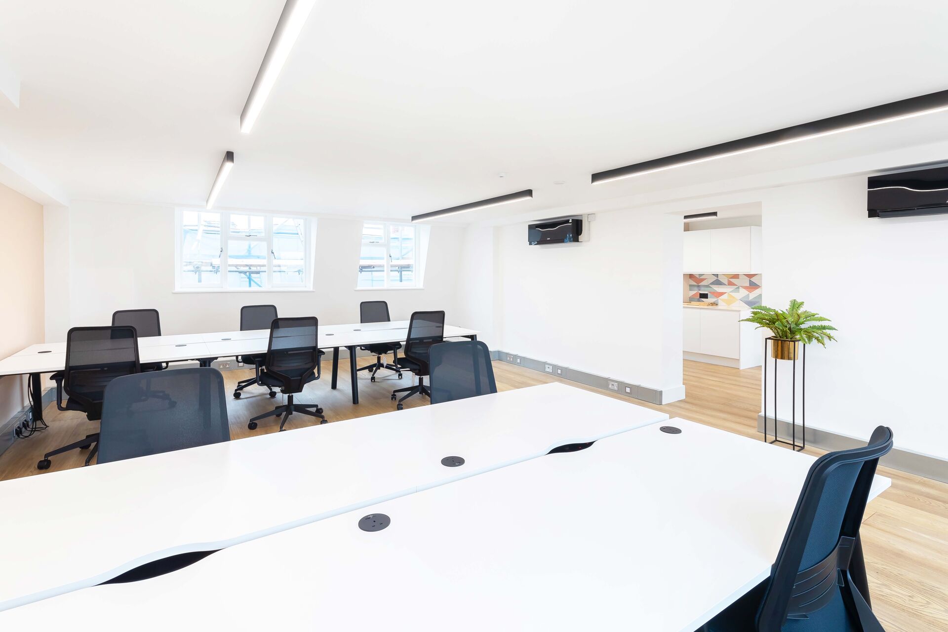 Office Space 11-13 Charlotte Street - Image 2