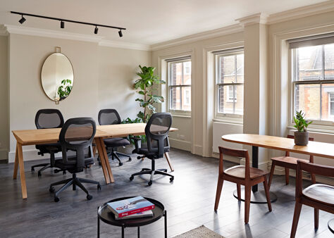 Office Space 25 Newman Street - Image 9