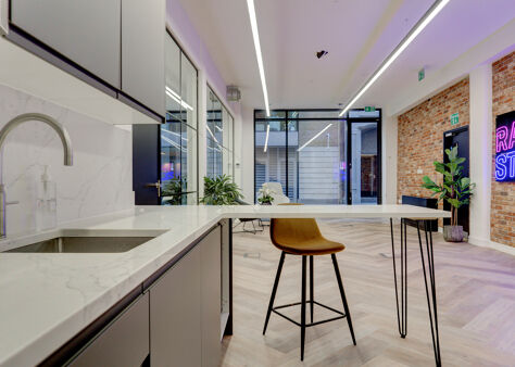 Office Space 11 Cursitor Street - Image 5