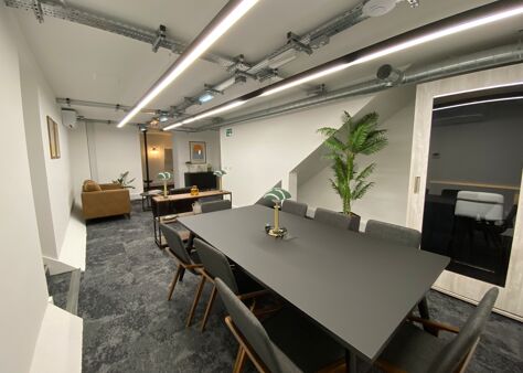 Office Space 11 Cursitor Street - Image 8