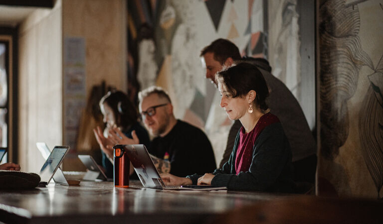 Office Space Tribe Porty - Image 2