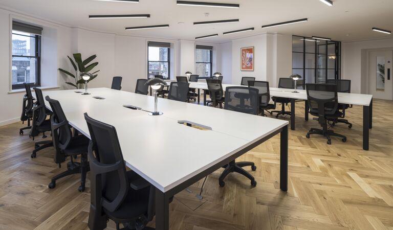 Office Space 89 Charterhouse Street - Image 3