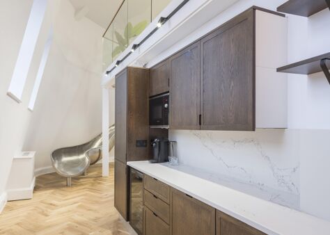 Office Space 89 Charterhouse Street - Image 6