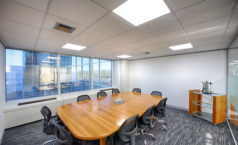 Office Space Astral Towers, Crawley  - Image 6