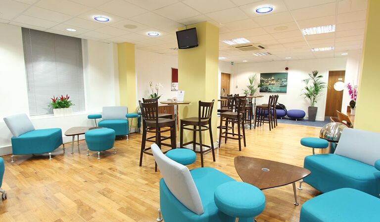 Image #3 of 83 Victoria Street