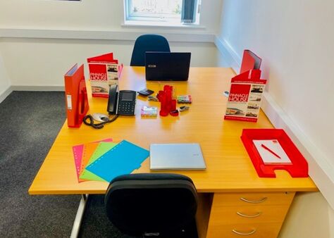 Office Space Pinnacle House - Image 8