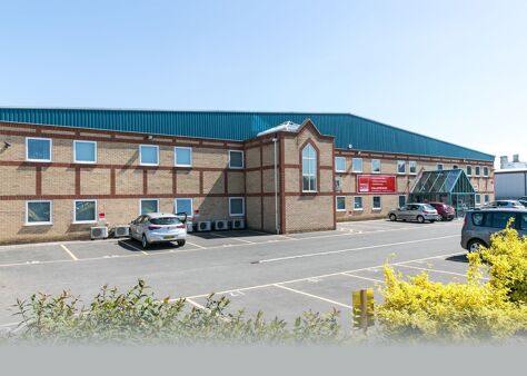 Office Space Pinnacle House - Image 1