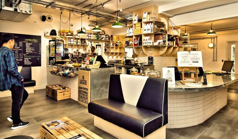 Office Space Eagle House - Image 2