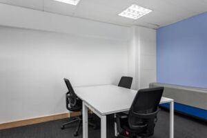 Office Space Potters Bar High Street - Image 8