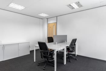 Office Space Potters Bar High Street - Image 7