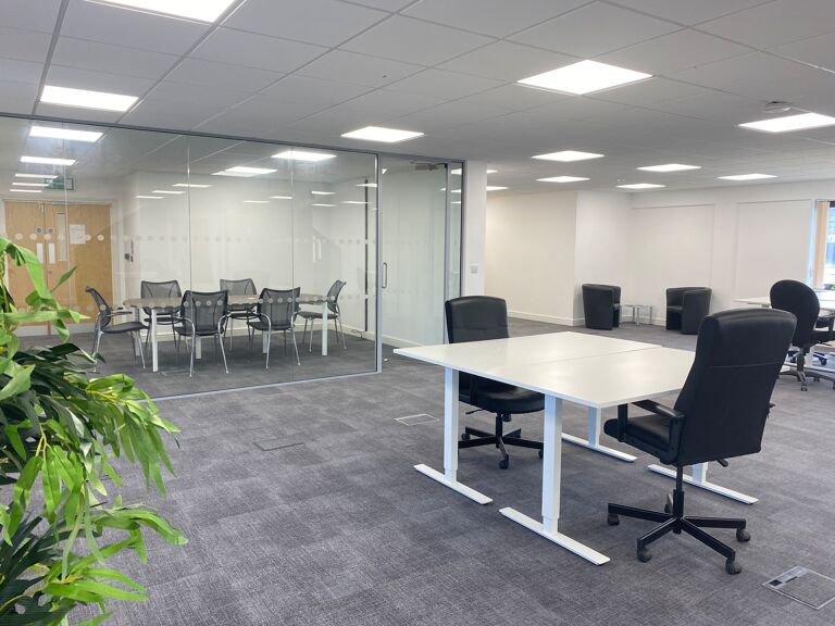 Office Space Cirencester - Image 3