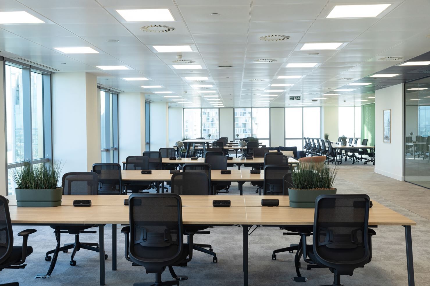 Office Space MadeFor: (managed workspaces by Canary Wharf Group) - Image 9