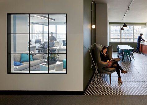 Image #14 of 2 Riding House Street