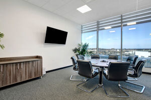 Office Space Luton - Image 9