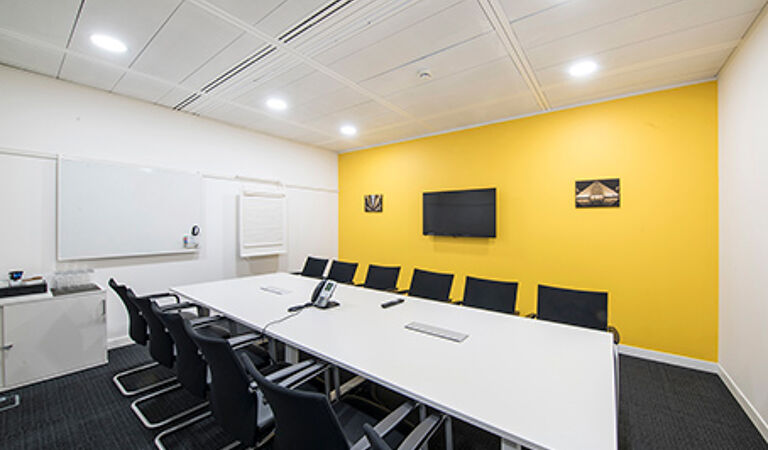 Office Space Breakspear Park - Image 3