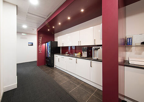 Office Space Breakspear Park - Image 6