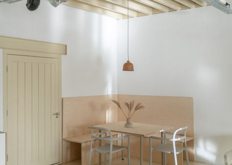 Office Space Studio Inn - Image 3