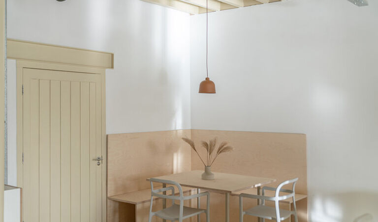 Office Space Studio Inn - Image 3