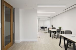 Office Space 35 Albemarle Street  - Image 7