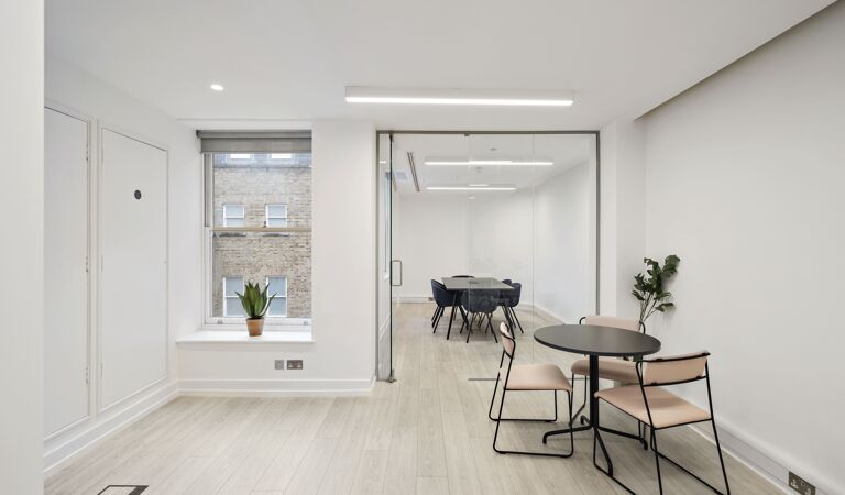 Office Space 35 Albemarle Street  - Image 3
