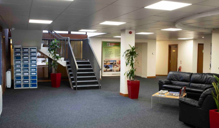 Office Space Castlecroft Business Centre - Image 2