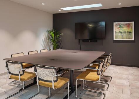 Office Space Phoenix House - Image 4