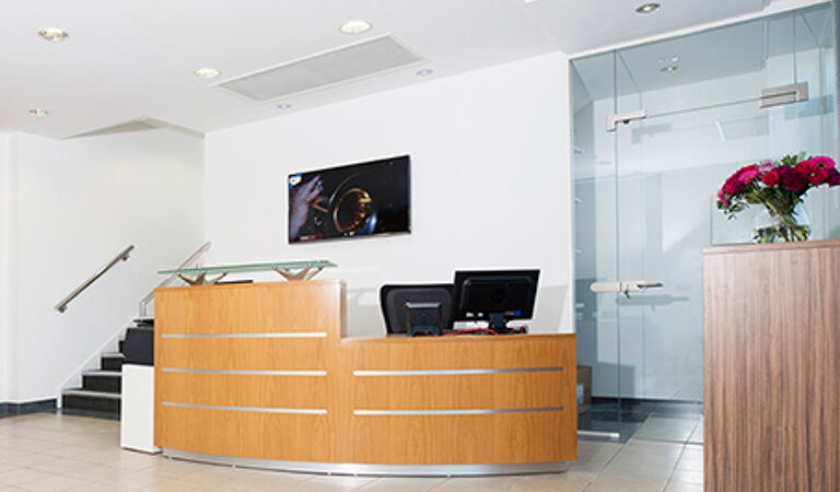 Office Space 2 Falcon Gate - Image 2