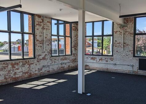 Office Space Collar Factory - Image 4