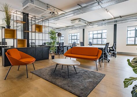 Office Space 61-67 Old Street - Image 2