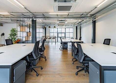 Office Space 61-67 Old Street - Image 3
