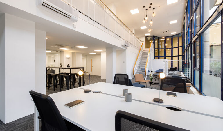 Office Space Knot House - Image 3