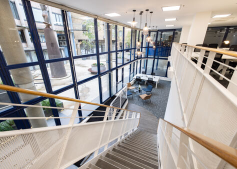 Office Space Knot House - Image 4