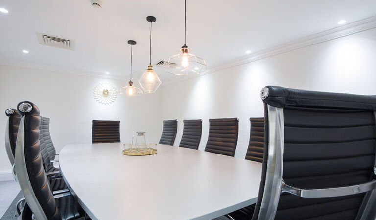 Image #3 of 3 Queen Street