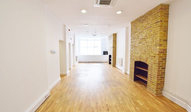 Office Space Colonial Buildings - Image 2