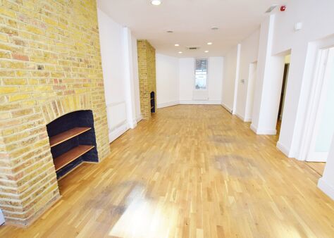 Office Space Colonial Buildings - Image 5