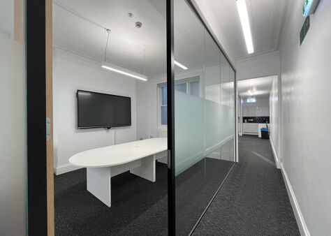 Office Space 15 Savile Row - Image 5