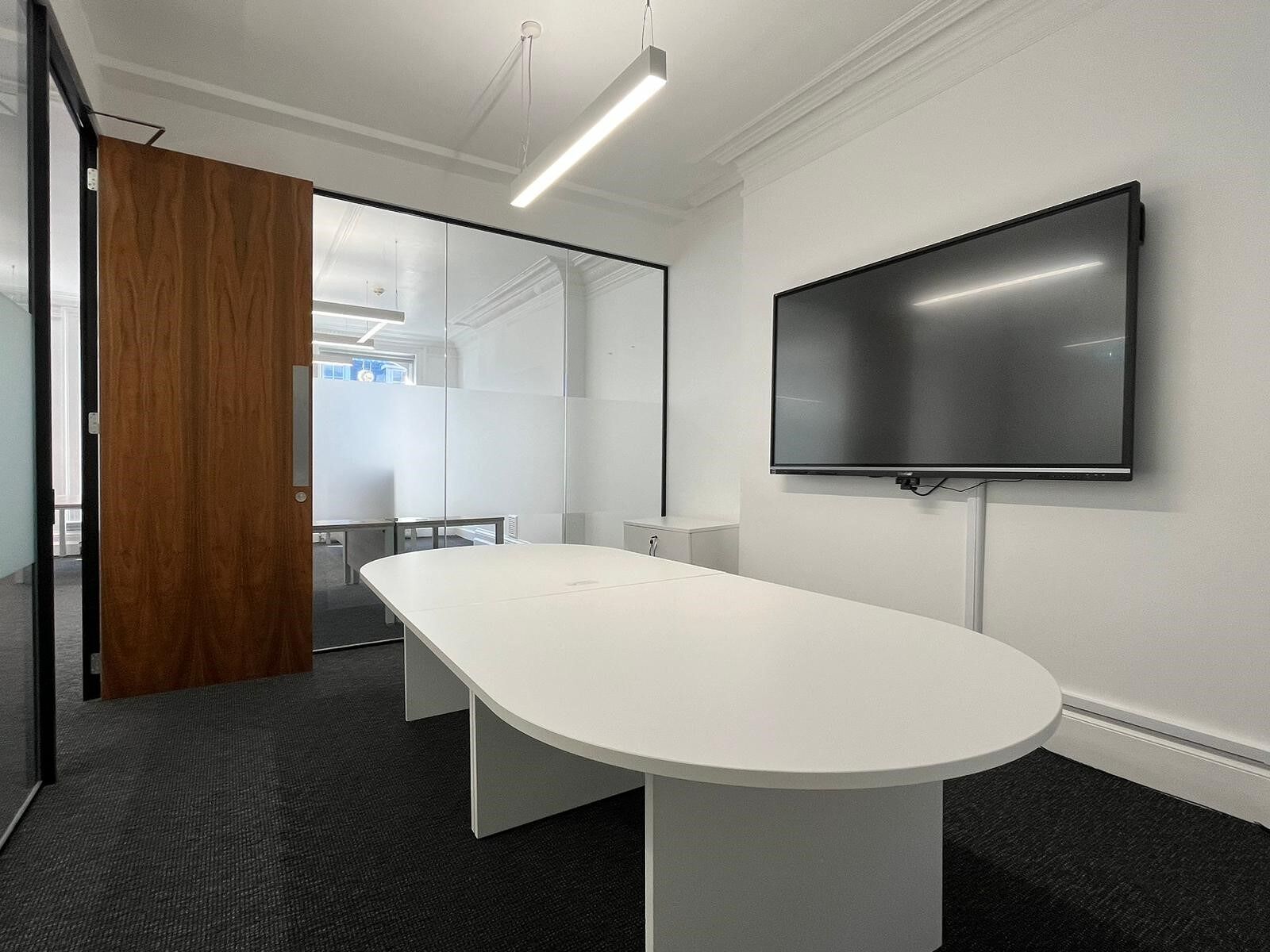 Office Space 15 Savile Row - Image 4