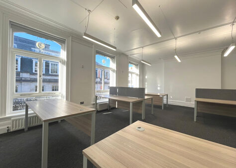 Office Space 15 Savile Row - Image 3