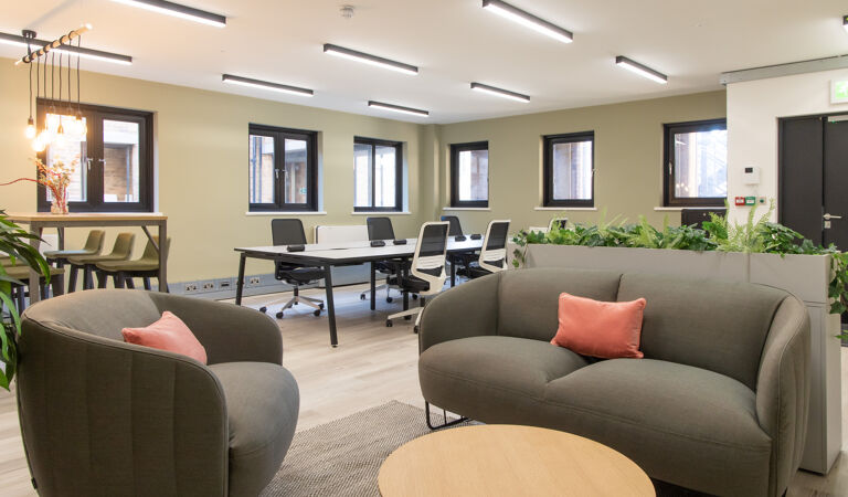 Office Space Hatchers Yard - Image 3